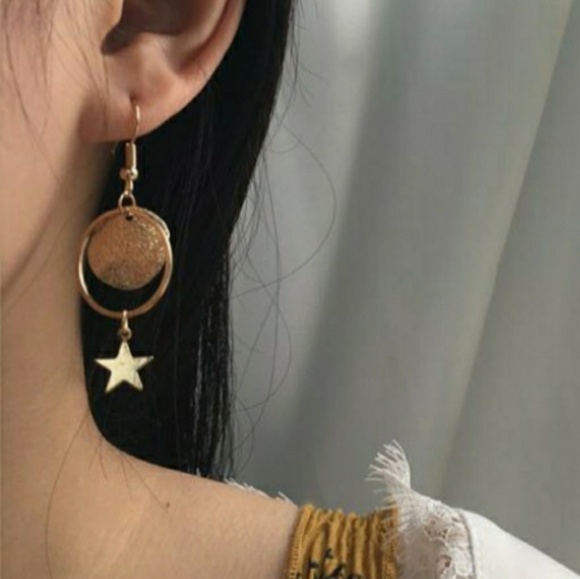 Jewelry - Star Dangle Earrings